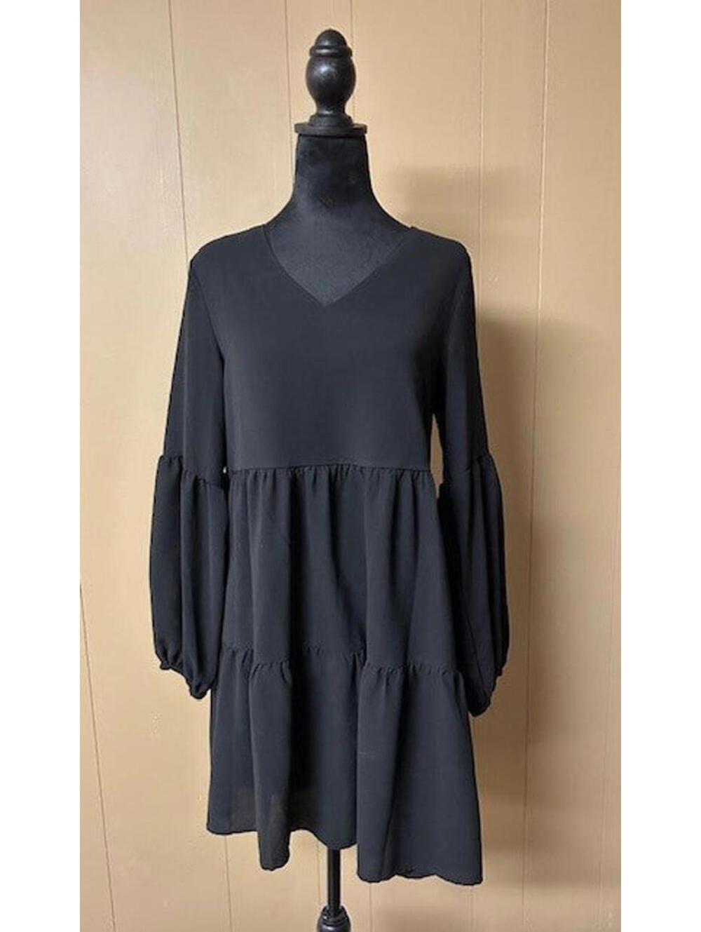 Size S – Black Tiered Dress | Balloon Sleeve